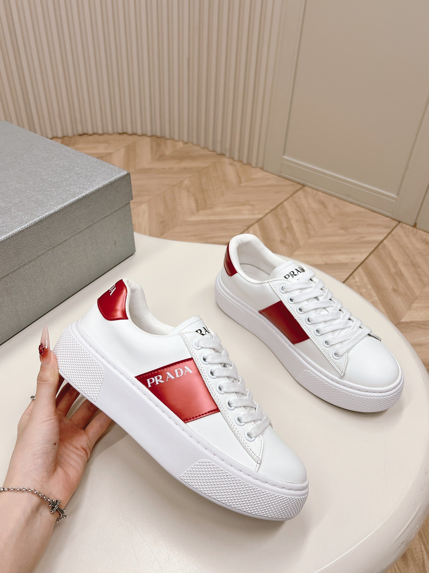 PRA LEATHER LOGO OUTLET SNEAKERS BLACK AND CHERRY CALFSKIN - 35