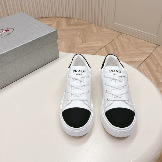 PRA LOGO OUTLET BASIC SNEAKERS WHITE AND BLACK TOE CALFSKIN - 35