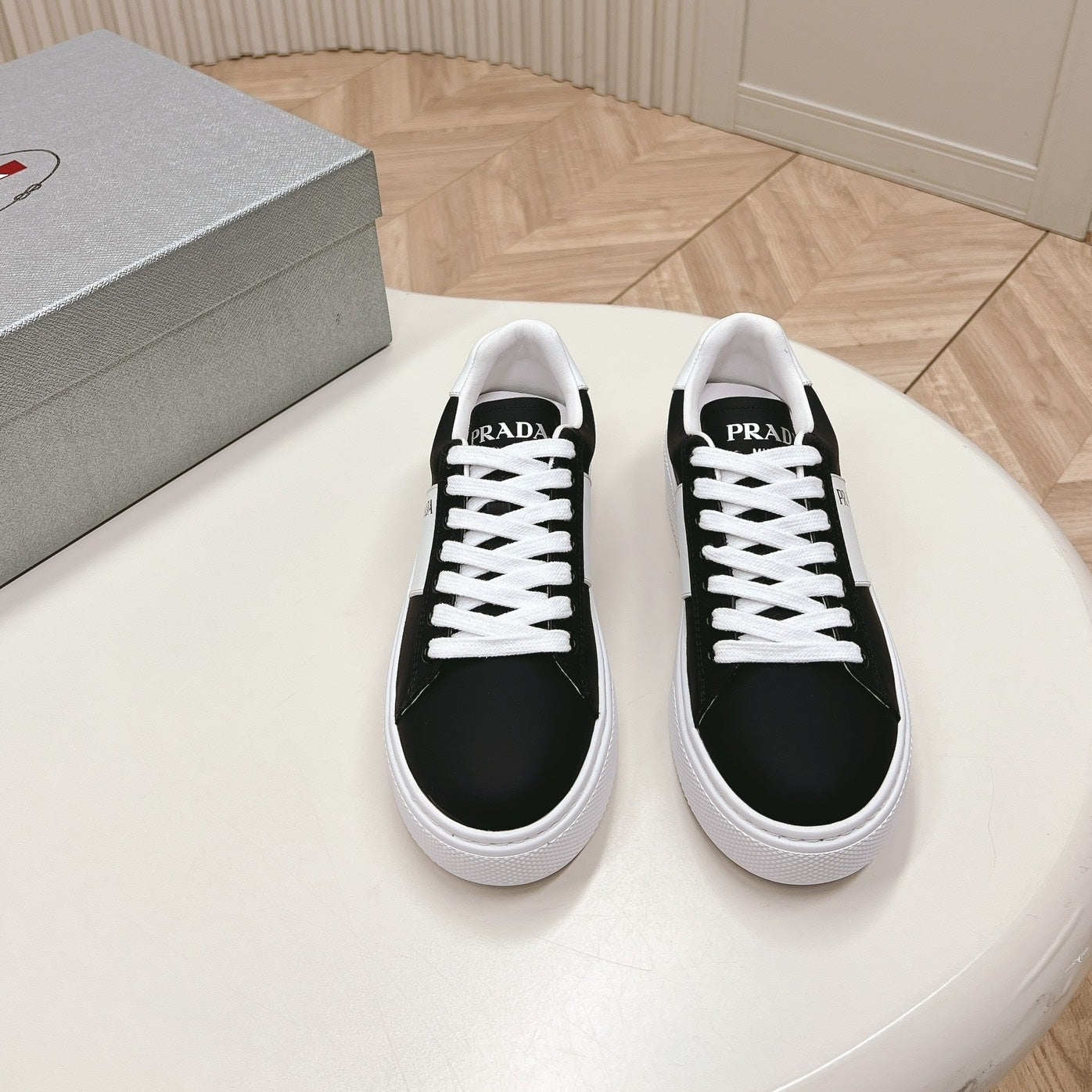 PRA LEATHER LOGO OUTLET SNEAKERS BLACK CALFSKIN - 35