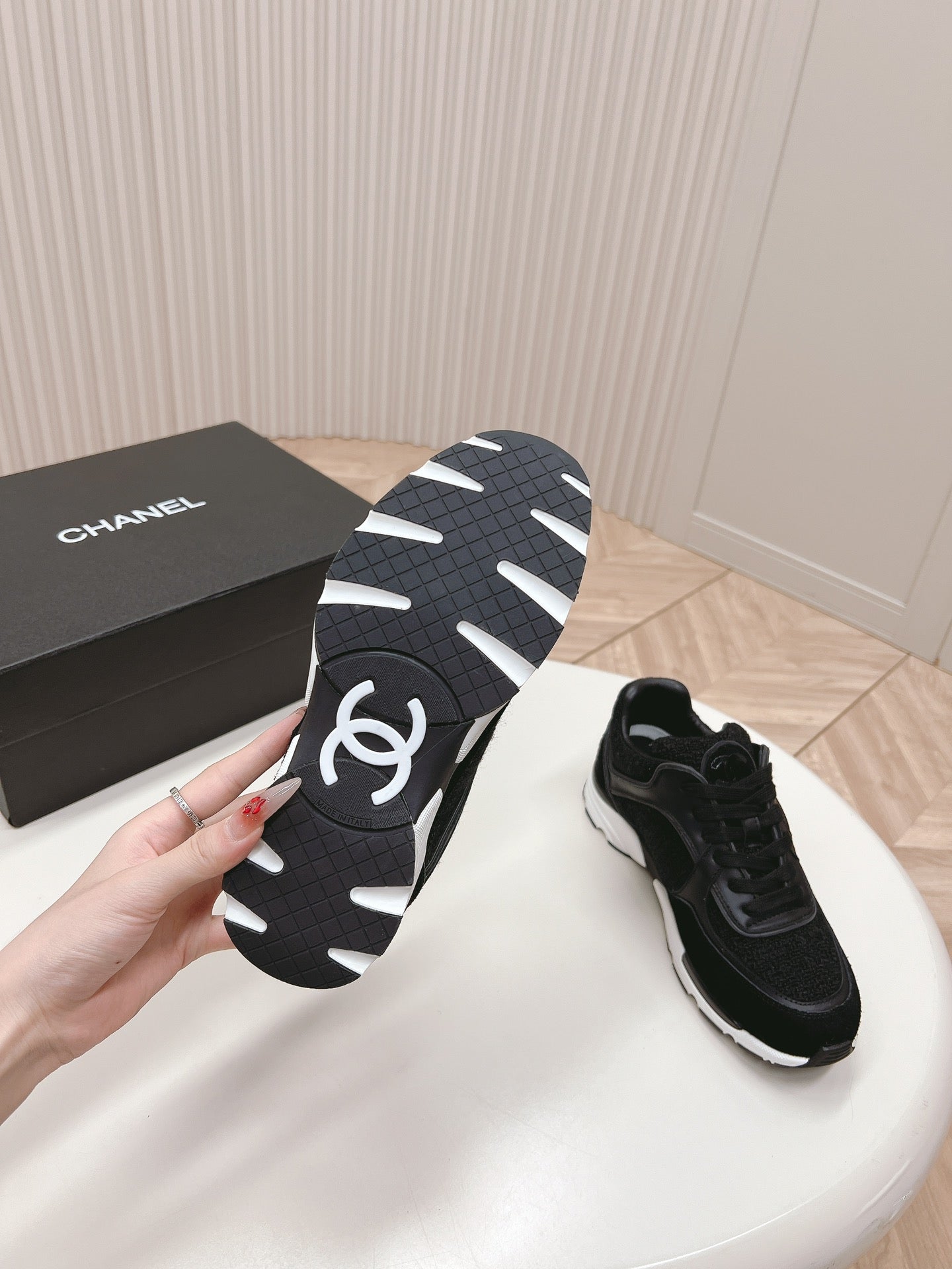 TRAINERS IN BLACK SUEDE AND CALFSKIN - 35