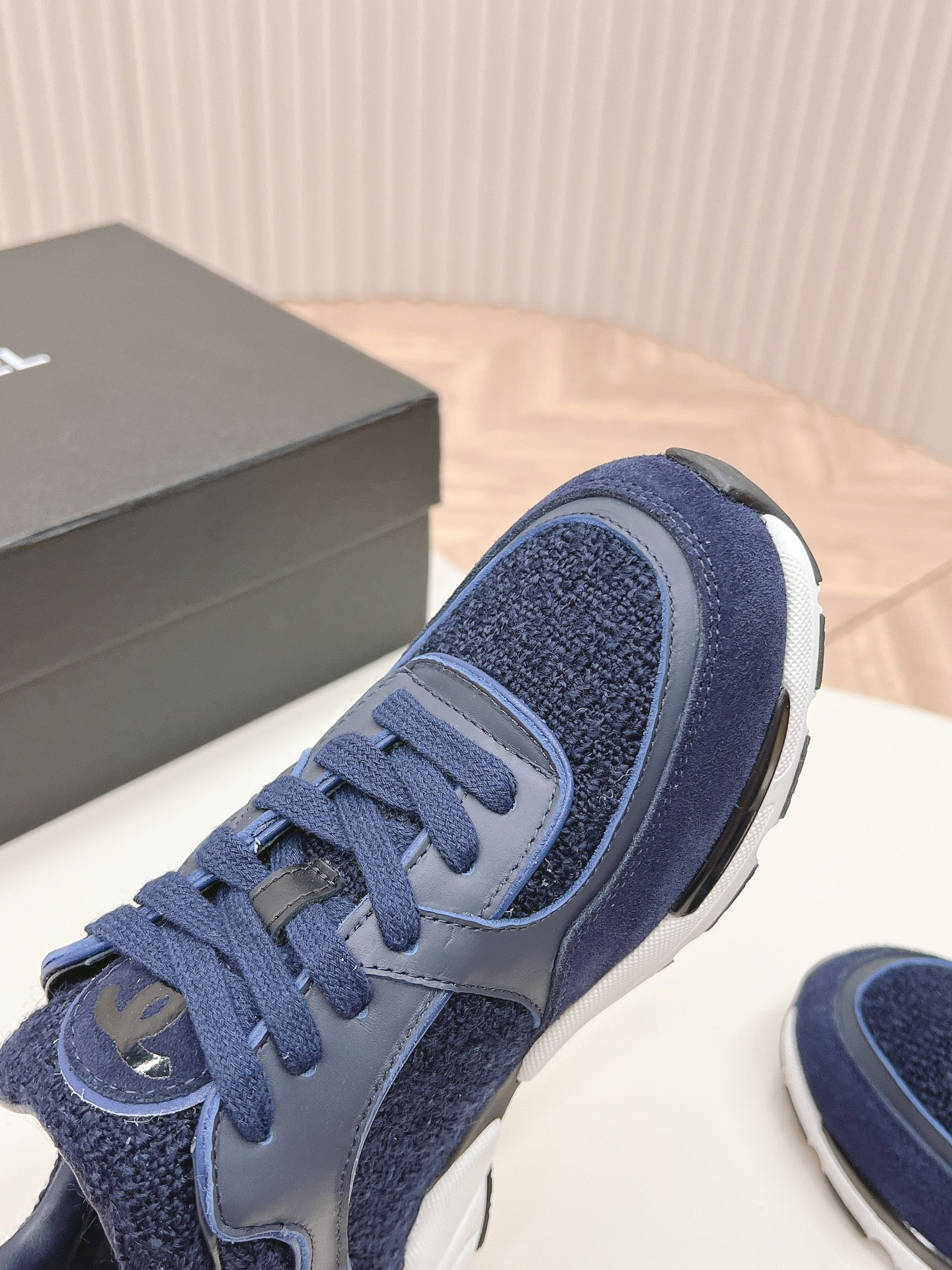 TRAINERS IN MIDNIGHT BLUE SUEDE AND CALFSKIN - 35