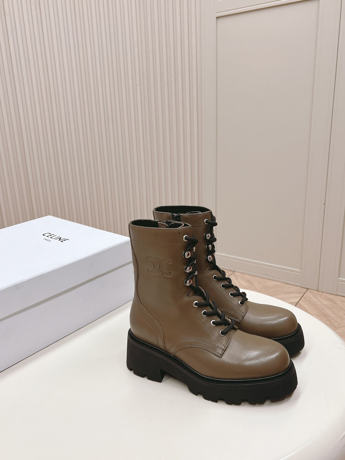 TRIOMPHE RANGERS MID LACE-UP BOOT IN CHOCOLATE BROWN CALFSKIN - 35