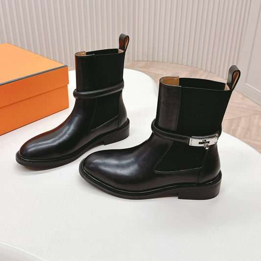 KELLY BUCKLE SHORT BOOTS IN BLACK CALFSKIN - 35