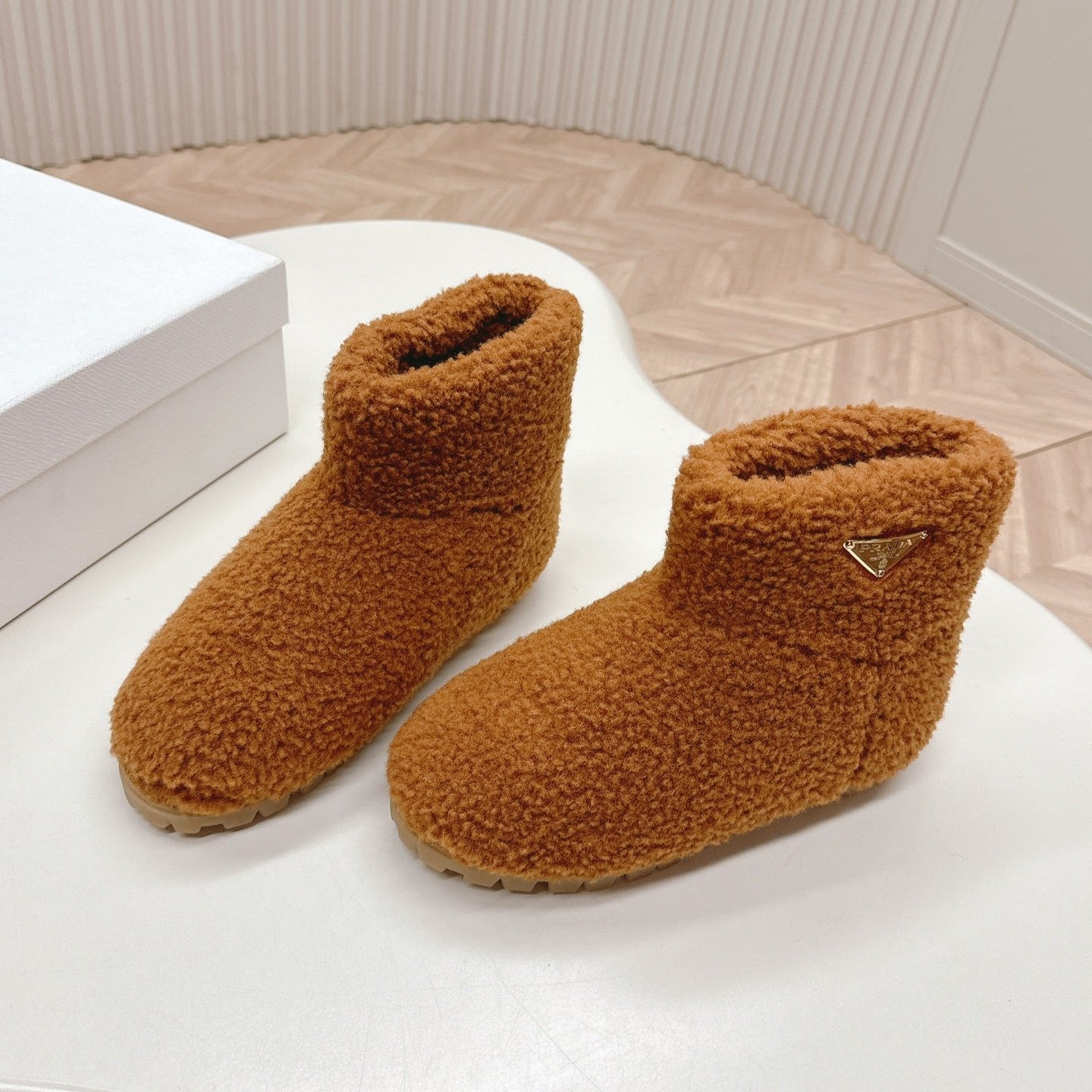 SNOW ANKLE BOOTS IN BRONZE BROWN SHEARLING - 35