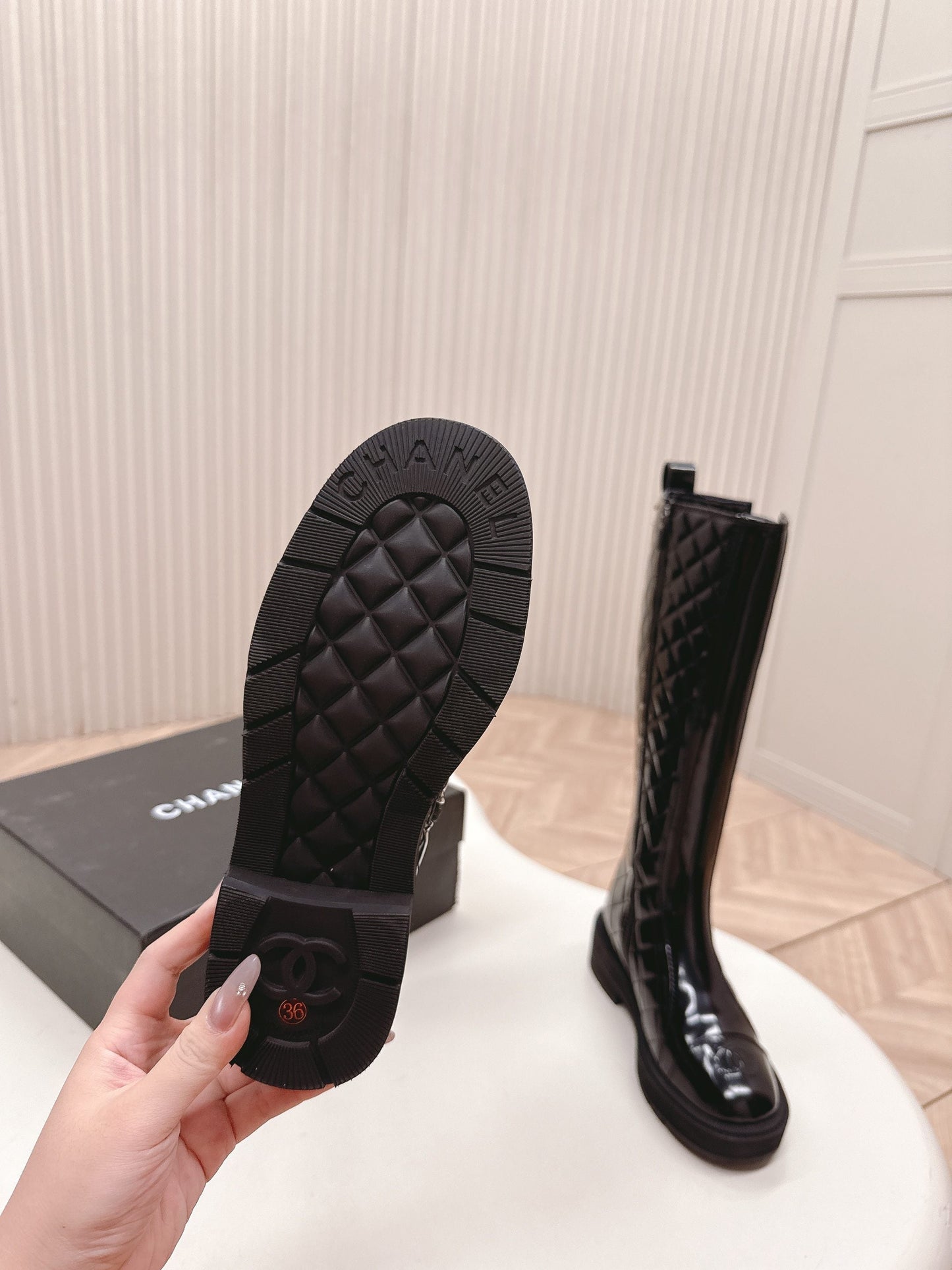 CHANEL KNEE-HIGH BOOTS 25S IN BLACK GLOSSY LAMBSKIN - 35