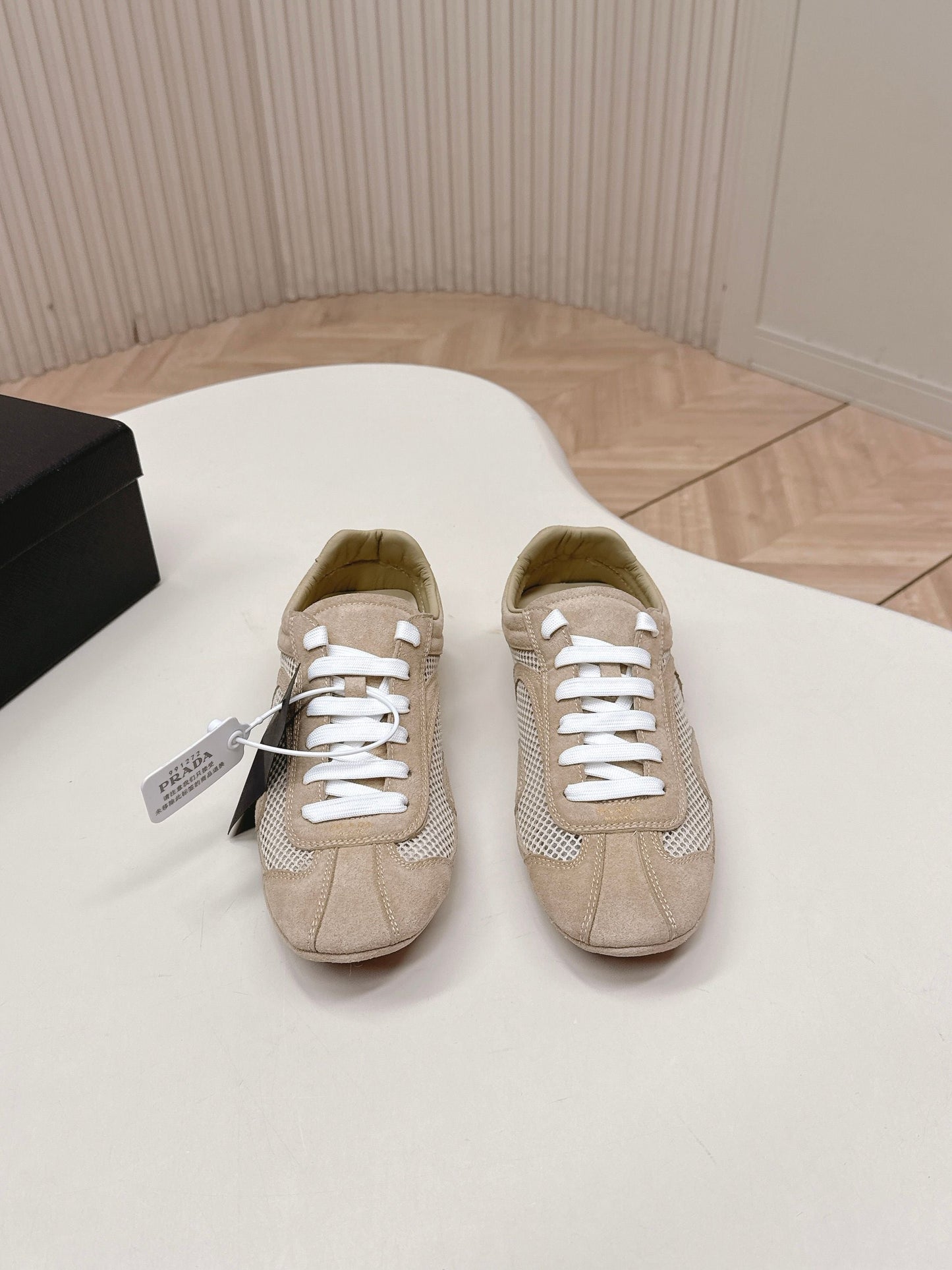 PRADA 26S CLASSIC SNEAKERS IN BEIGE SUEDE AND MESH