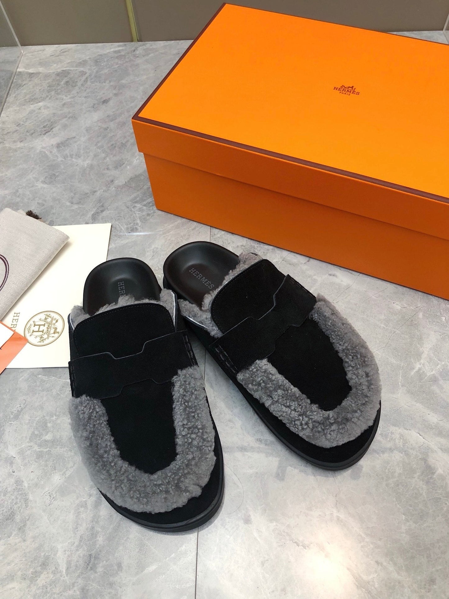 GO MULE IN BLACK SUEDE ATTACH LIGHT GRAY FLEECE - 35