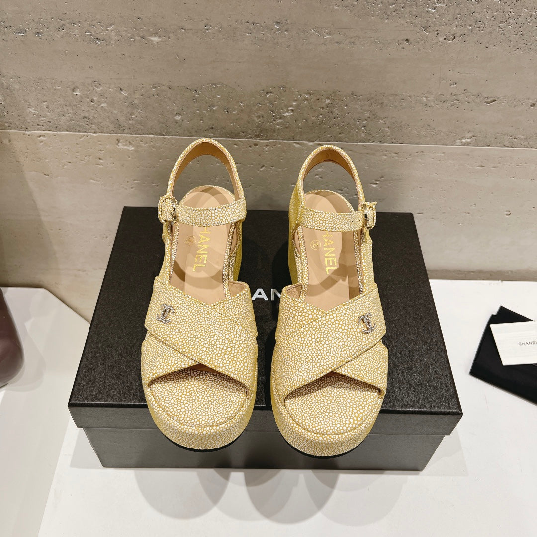 Wedge Open-Toe High Heel Sandals Beige Cream Sheepskin - 34