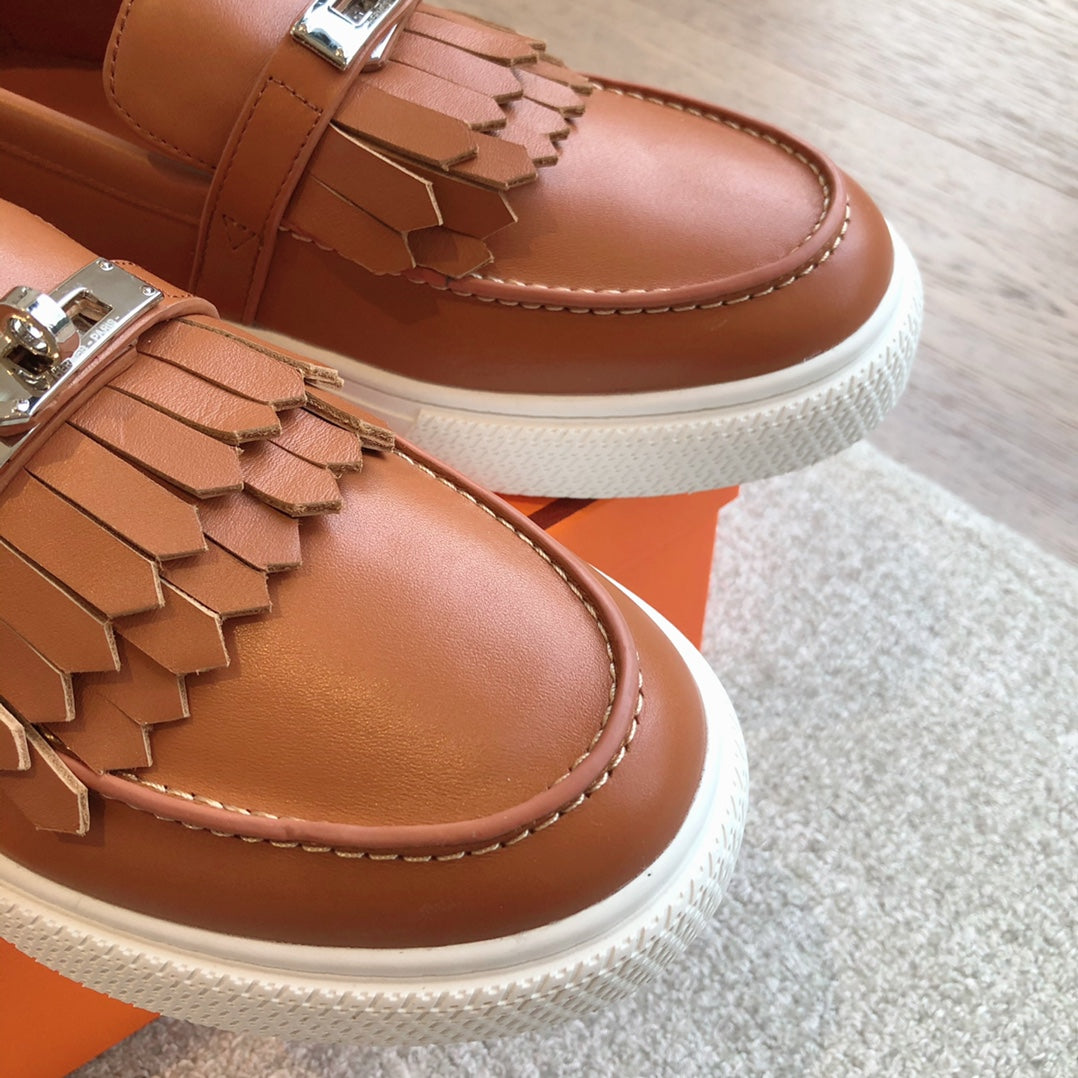GAME SLIP-ON SNEAKER CARAMEL WITH TASSELS CALFSKIN - 35