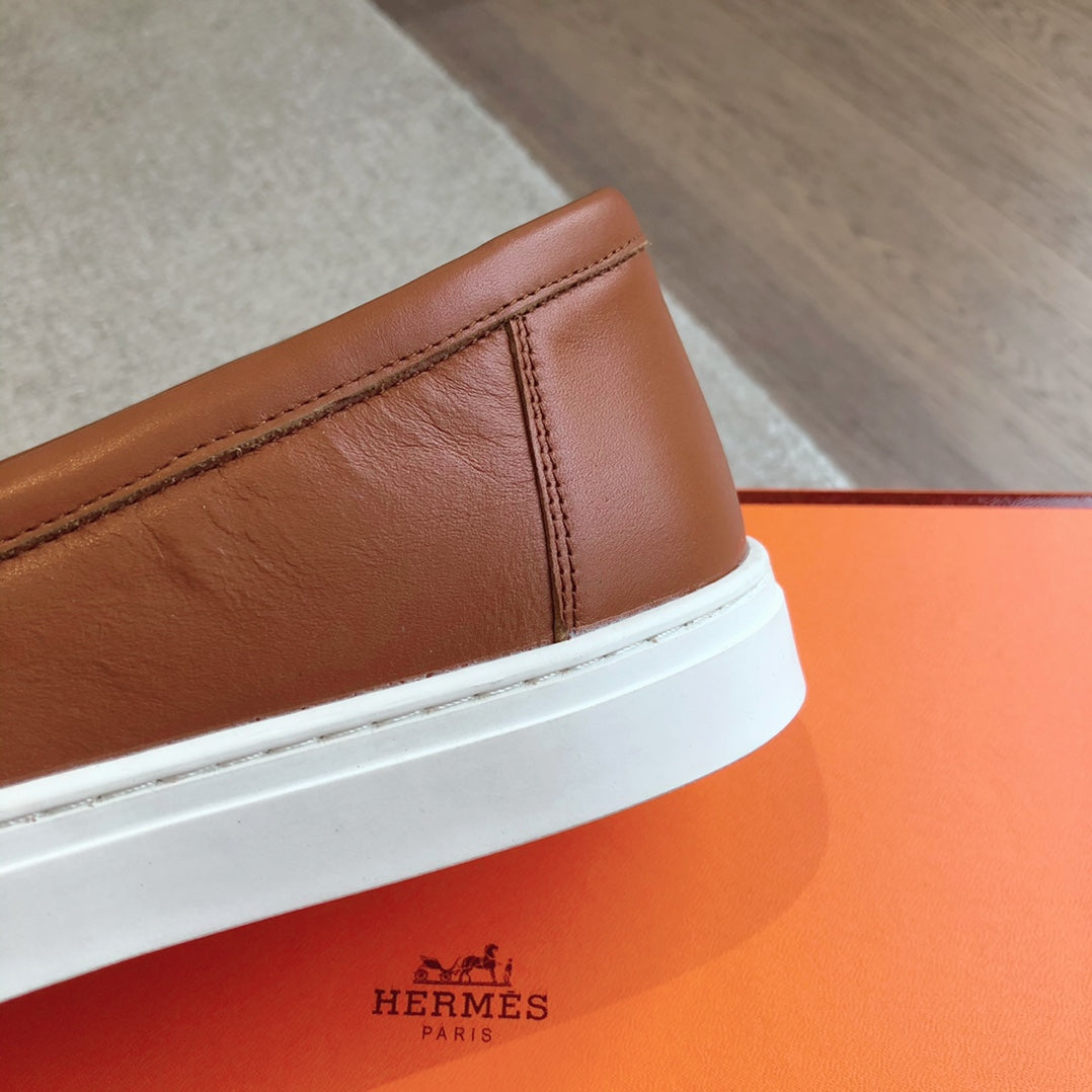 GAME SLIP-ON SNEAKER CARAMEL WITH TASSELS CALFSKIN - 35