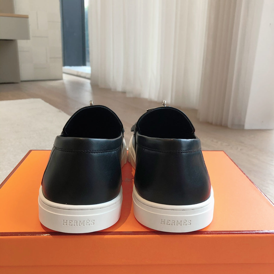 GAME SLIP-ON SNEAKER BLACK WITH TASSELS CALFSKIN - 35
