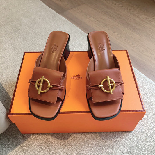 ILOT 45 SANDAL CARAMEL CALFSKIN - 35