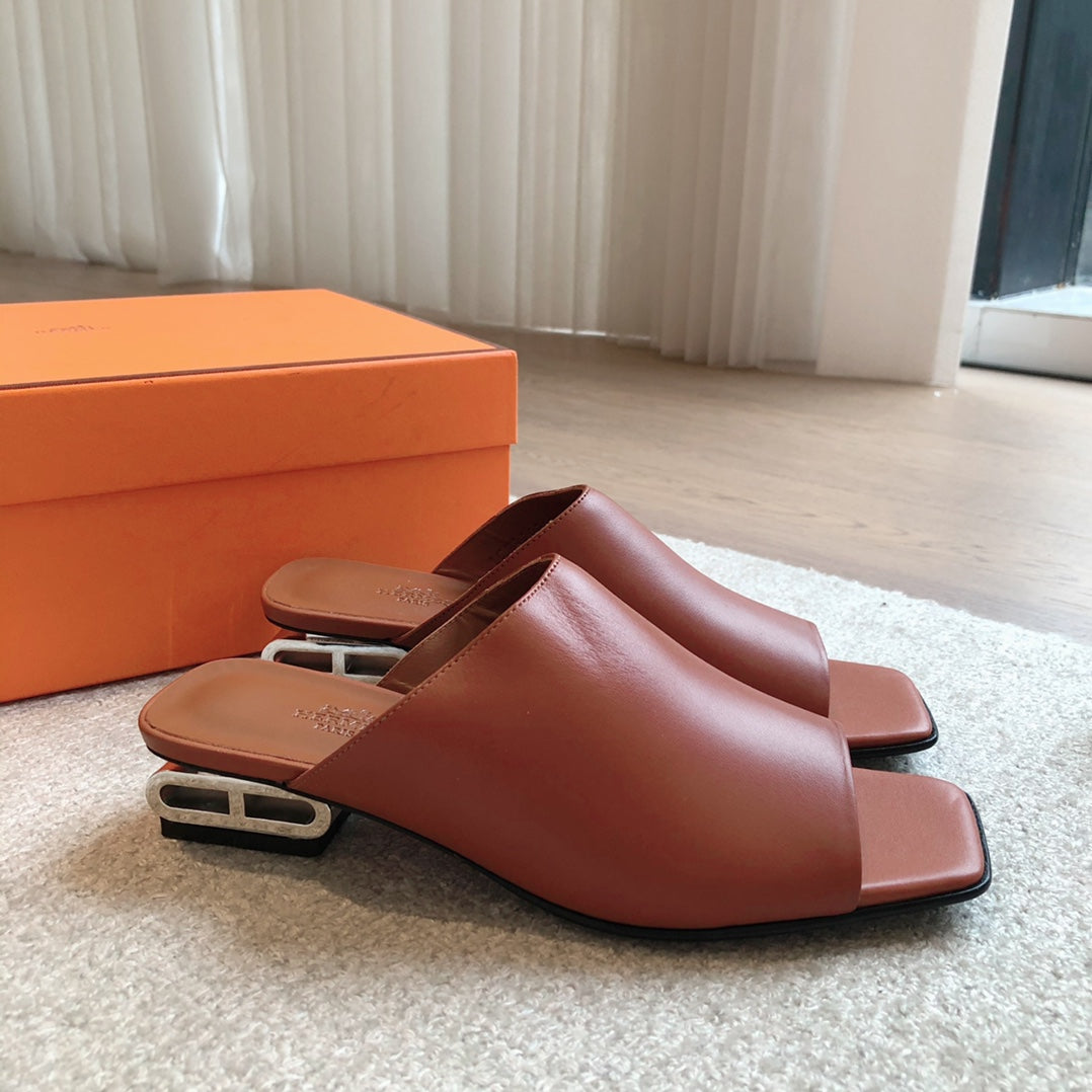 ICONIQUE 25 SANDAL CARAMEL CALFSKIN - 35