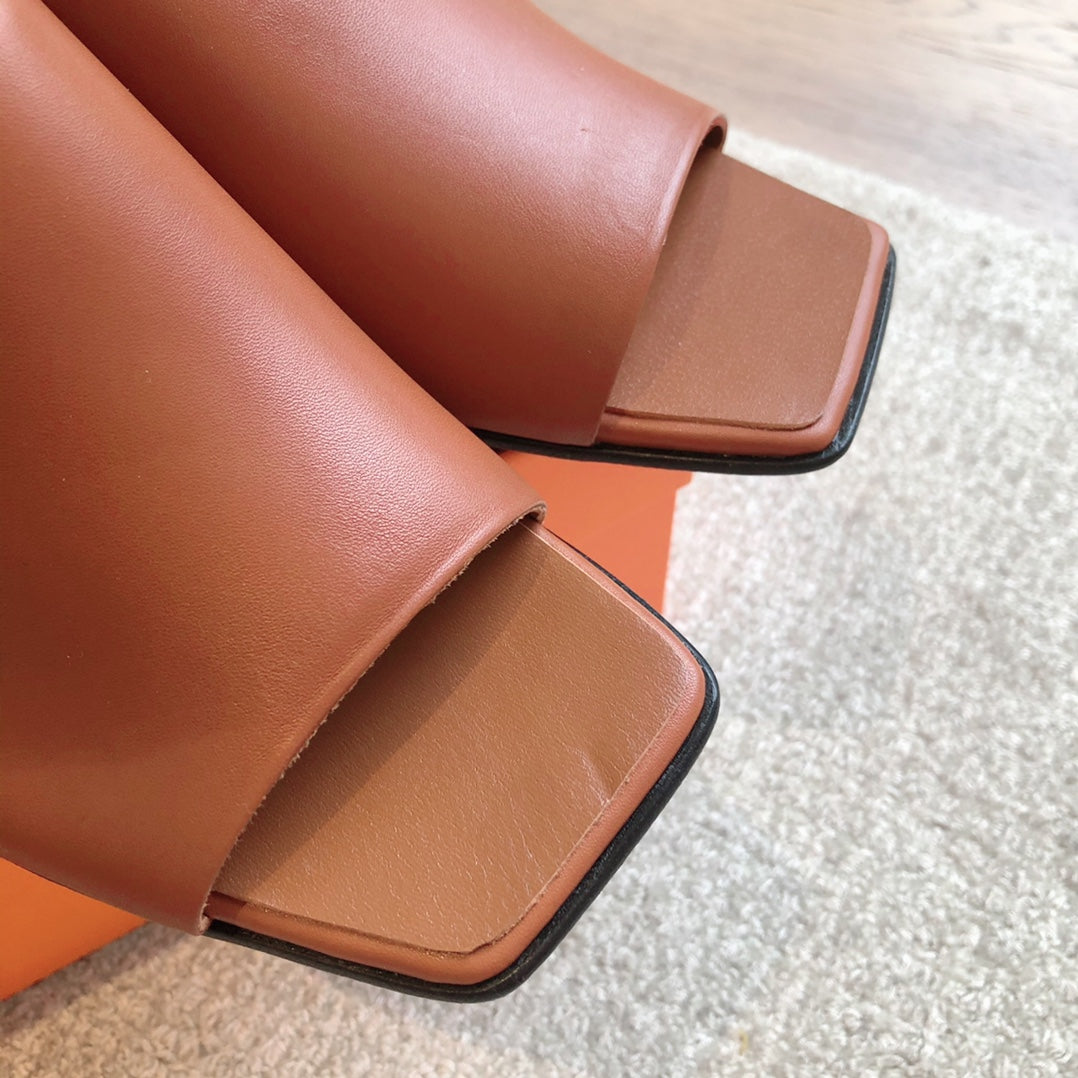 ICONIQUE 60 SANDAL CARAMEL CALFSKIN - 35