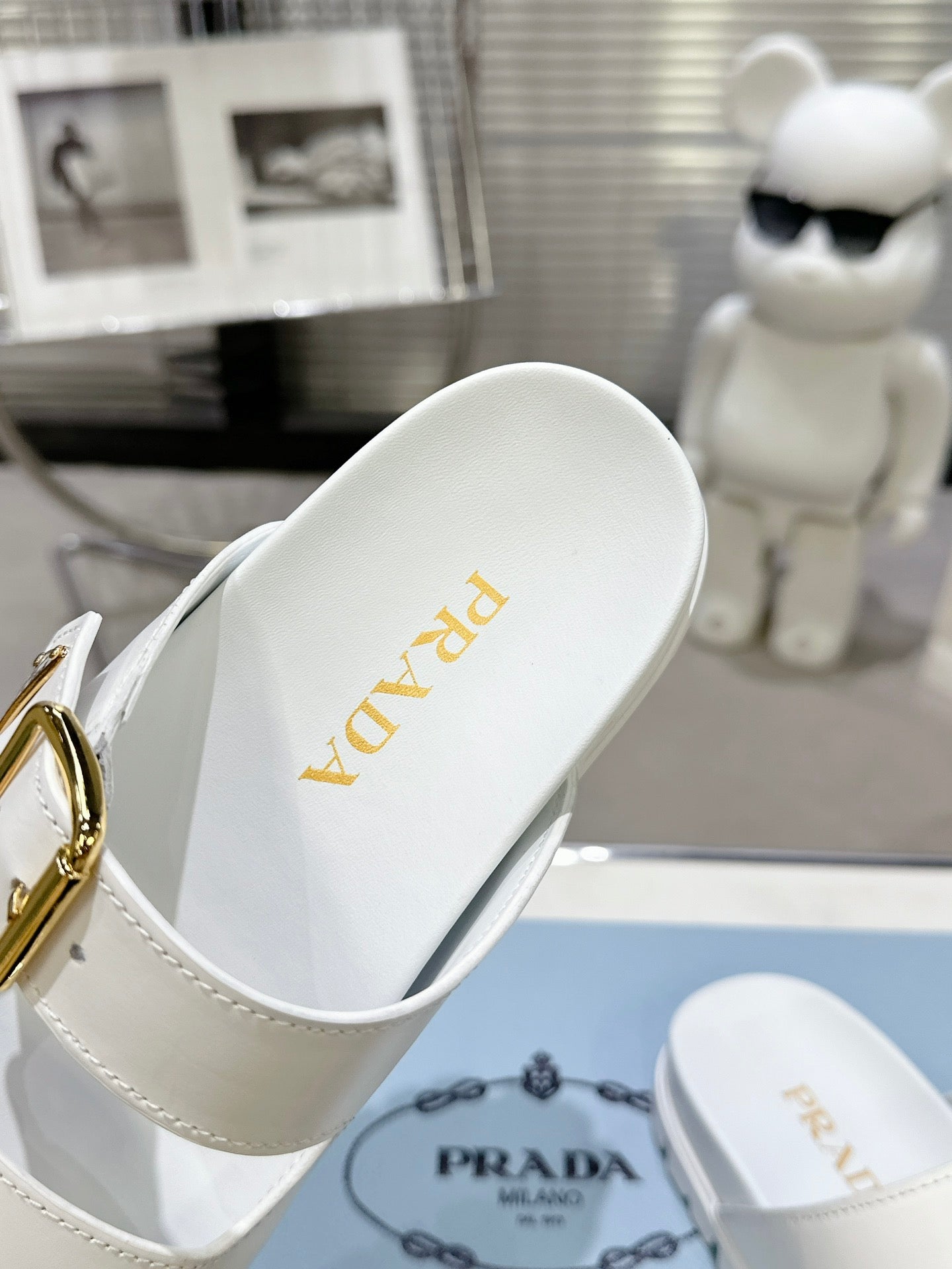 PRADA 25S STRAP SLIDES 30MM IN WHITE CALFSKIN GOLD HARDWARE - 35