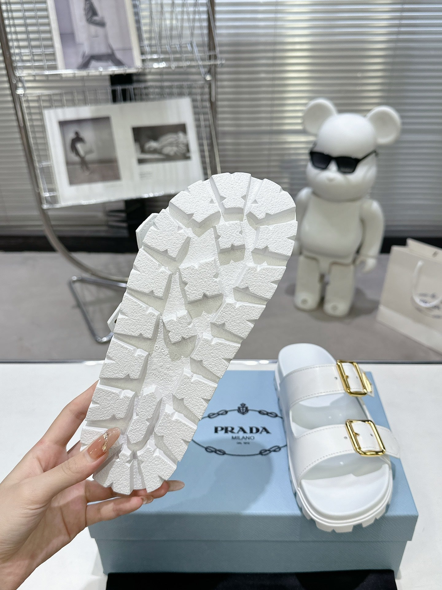PRADA 25S STRAP SLIDES 30MM IN WHITE CALFSKIN GOLD HARDWARE - 35