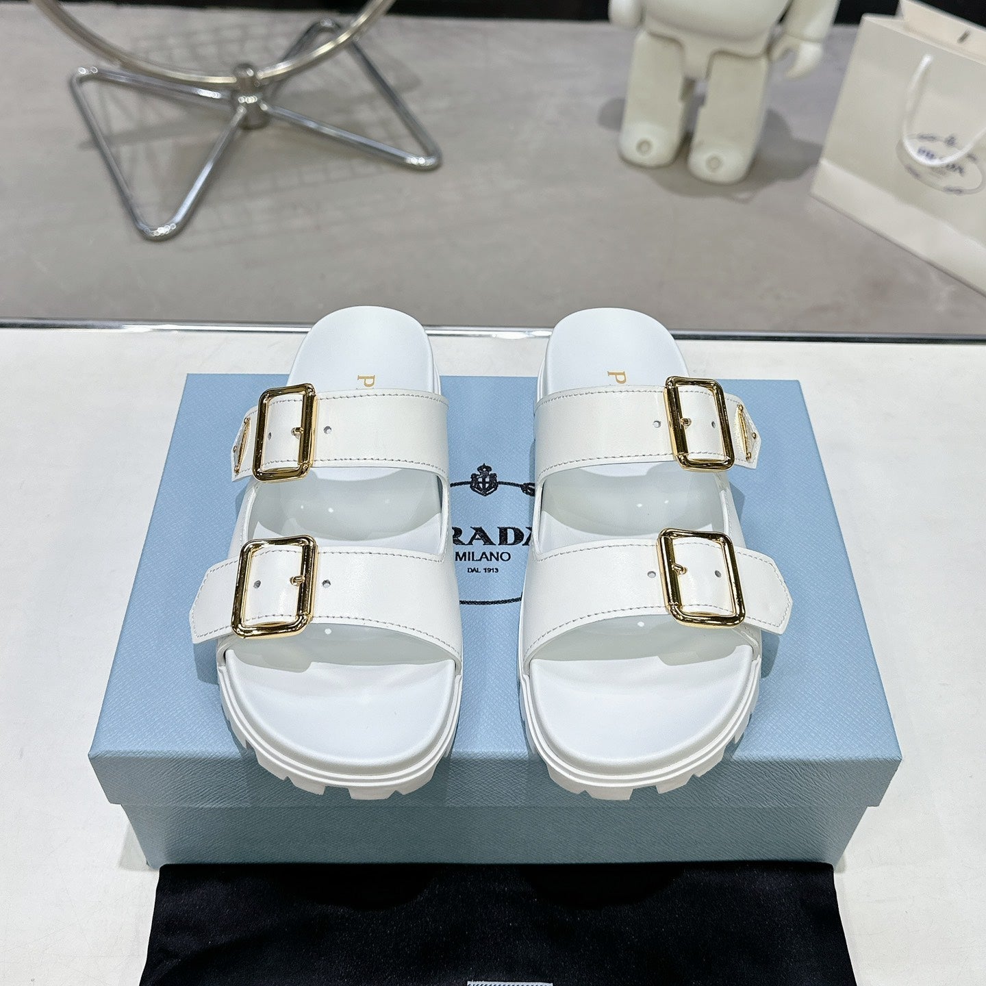 PRADA 25S STRAP SLIDES 30MM IN WHITE CALFSKIN GOLD HARDWARE - 35