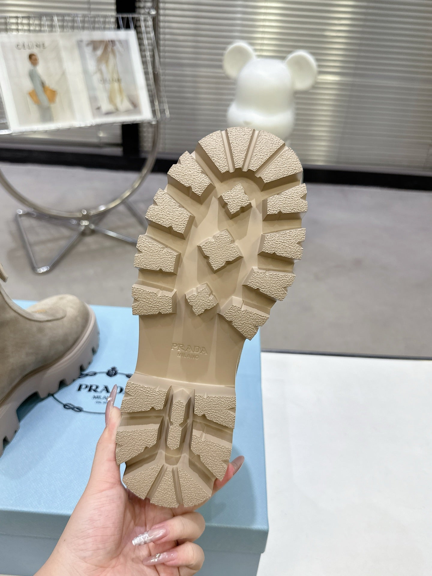 PRADA 25S ZIP-UP ANKLE BOOTS IN BEIGE SUEDE - 35