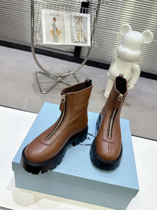PRADA 25S ZIP-UP ANKLE BOOTS IN BROWN CALFSKIN - 35