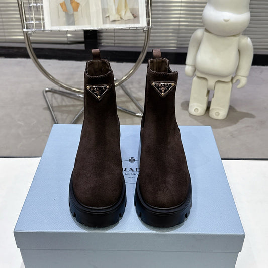 PRADA 25S RETRO PLATFORM MARTIN ANKLE BOOTS IN DARK BROWN SUEDE - 35