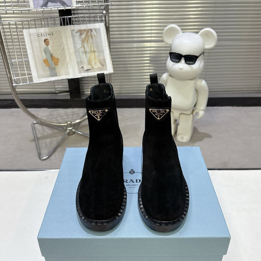 PRADA 25S RETRO PLATFORM MARTIN BOOTS IN BLACK SUEDE - 35