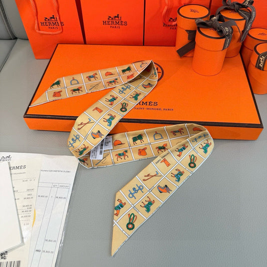 ХУСТКА HERMES 25S 86 ІЗ ШОВКУ 853137