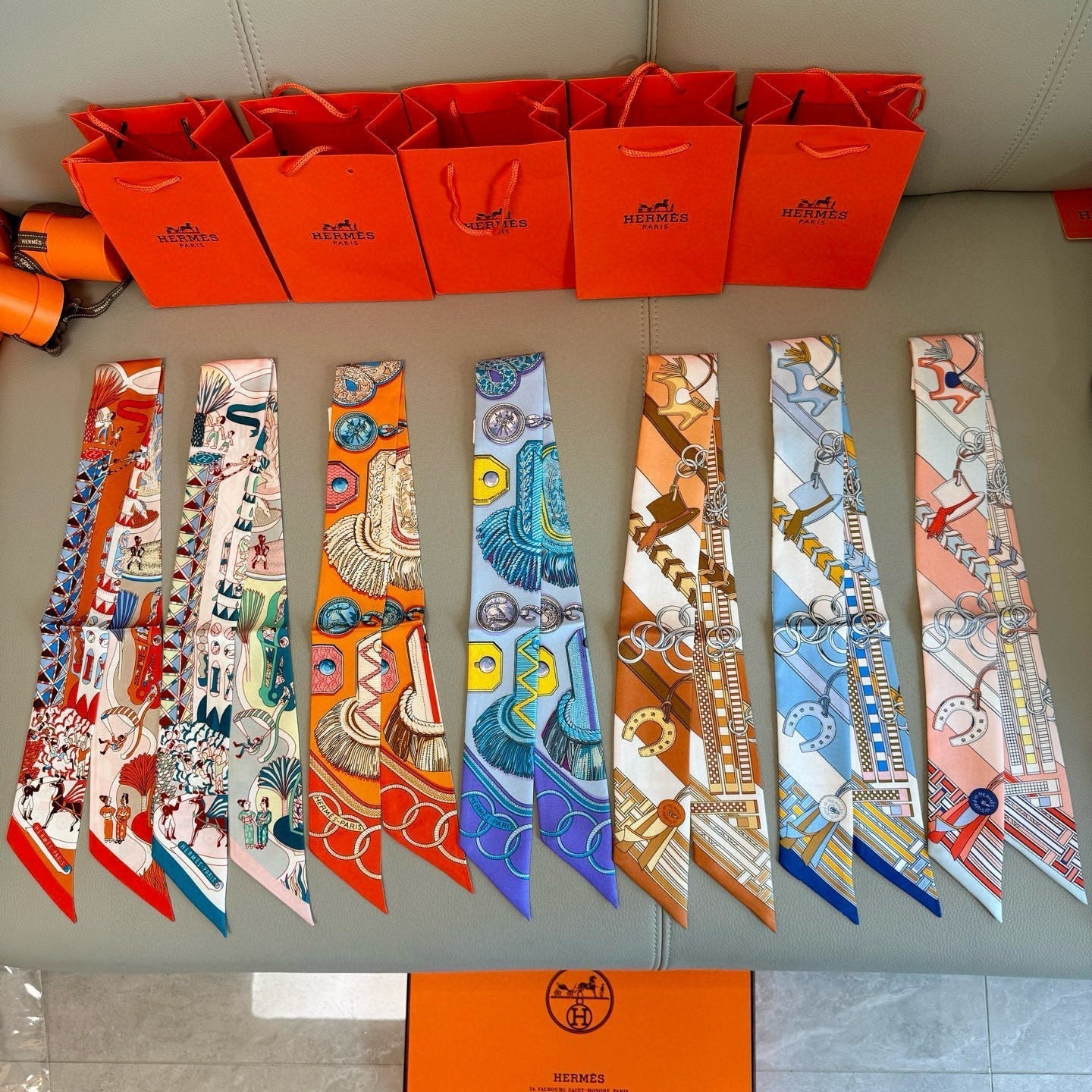 HERMES 25S SCARF 86 IN SILK 853141