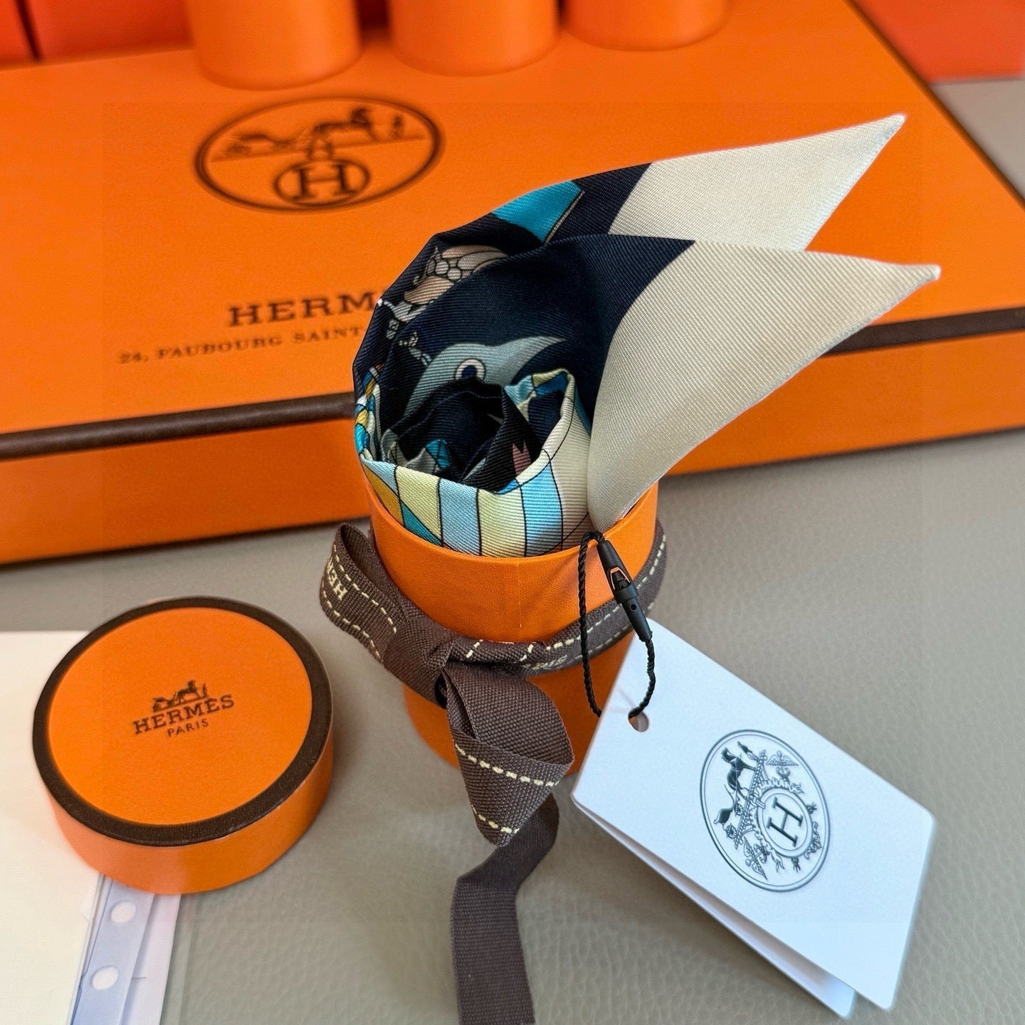 ХУСТКА HERMES 25S 86 ІЗ ШОВКУ 991546