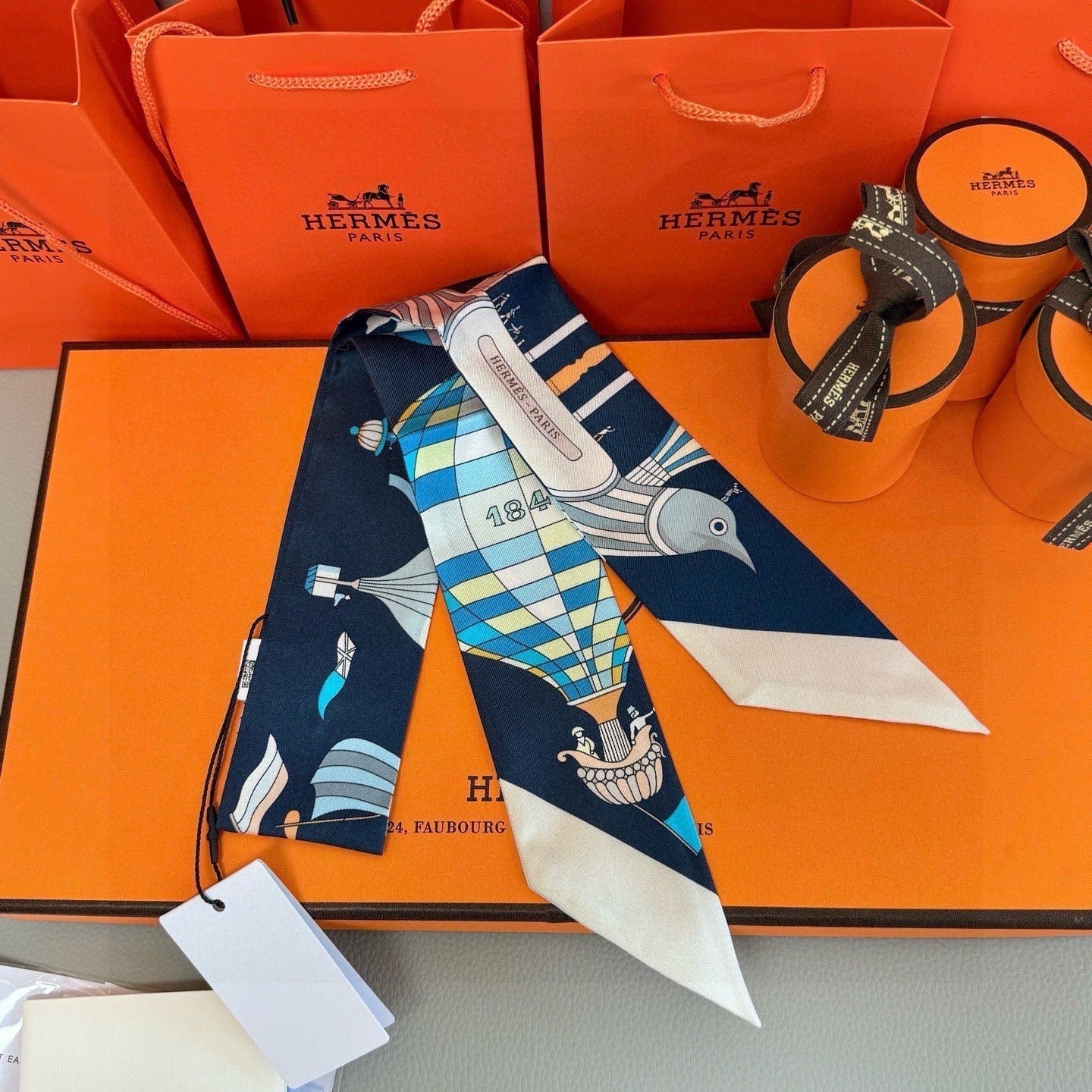 ХУСТКА HERMES 25S 86 ІЗ ШОВКУ 991546