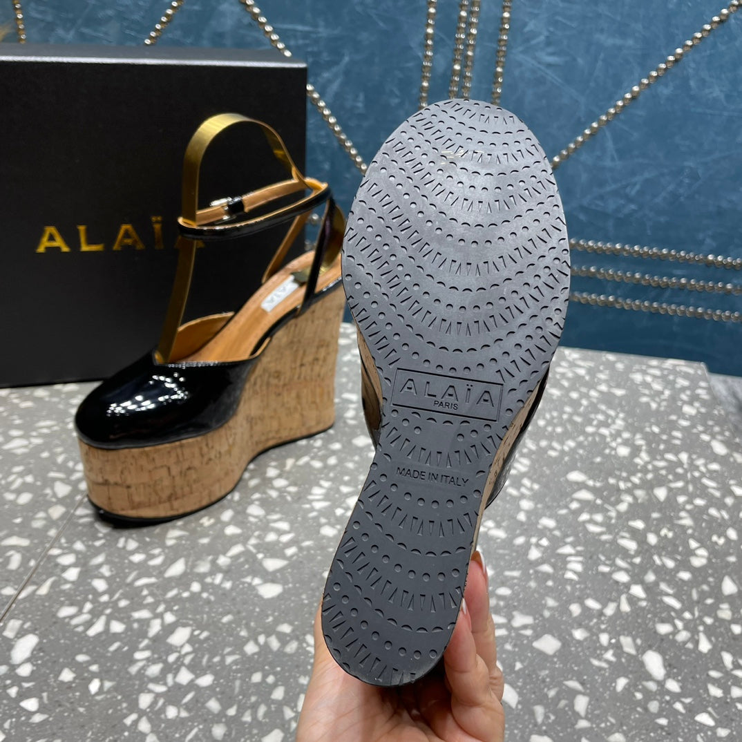 ALAIA WEDGE PUMP 15 CM IN BLACK LAMBSKIN AND BEIGE RUBBER - 35