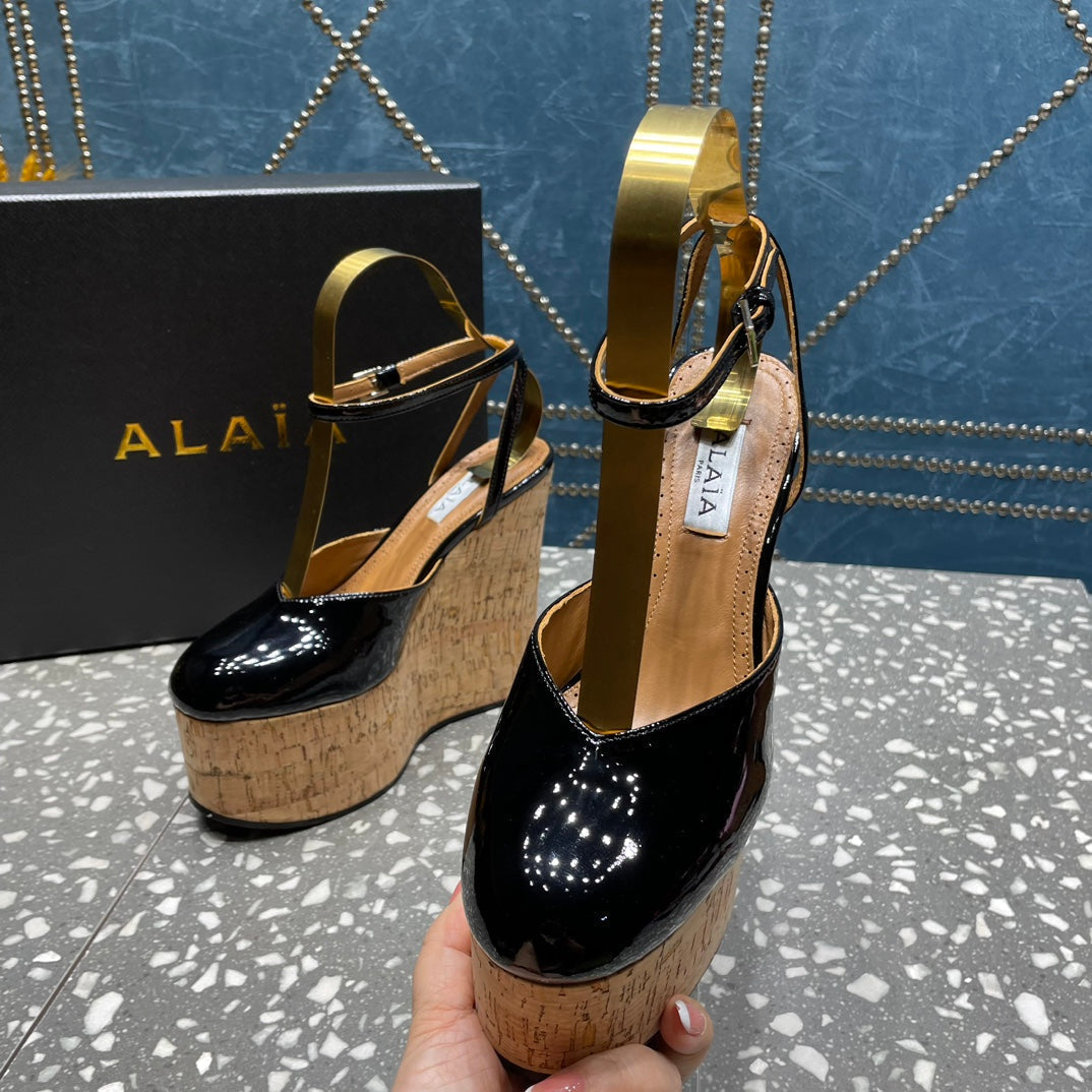 ALAIA WEDGE PUMP 15 CM IN BLACK LAMBSKIN AND BEIGE RUBBER - 35
