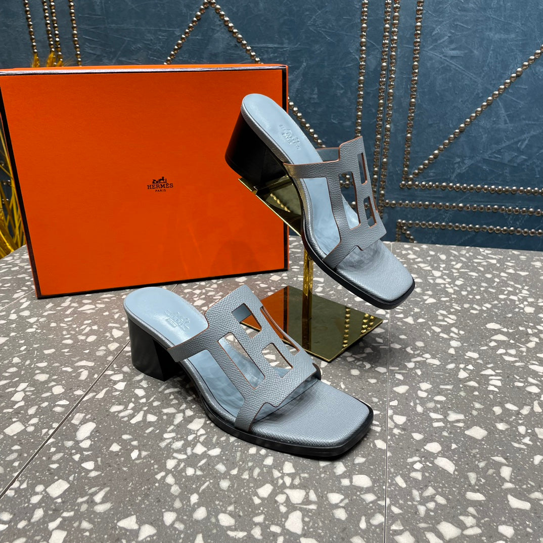 IZZY 50 MM SANDAL IN POWER BLUE SHEEPSKIN - 35