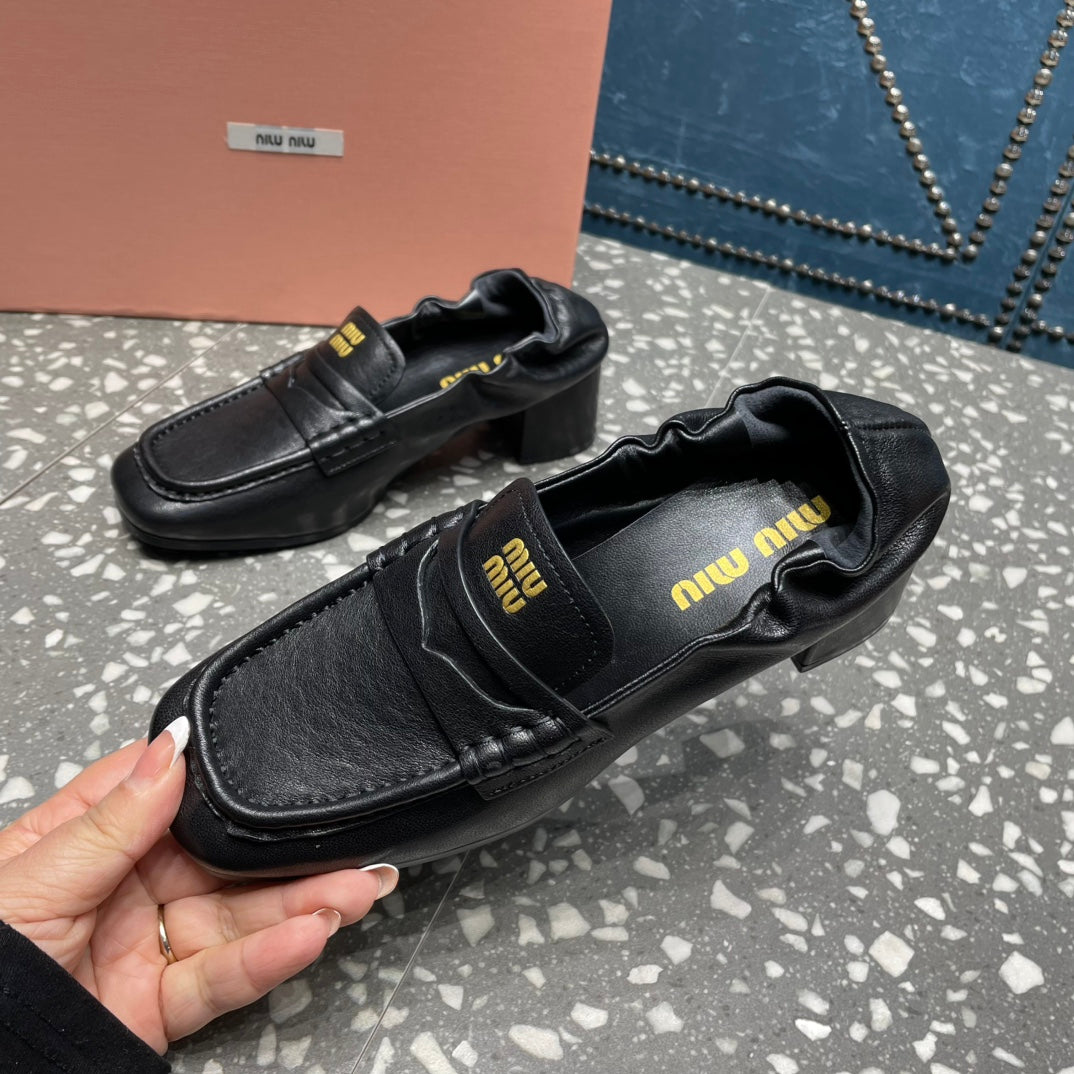 HIGH BROGUE LOAFERS IN BLACK LAMBSKIN - 35