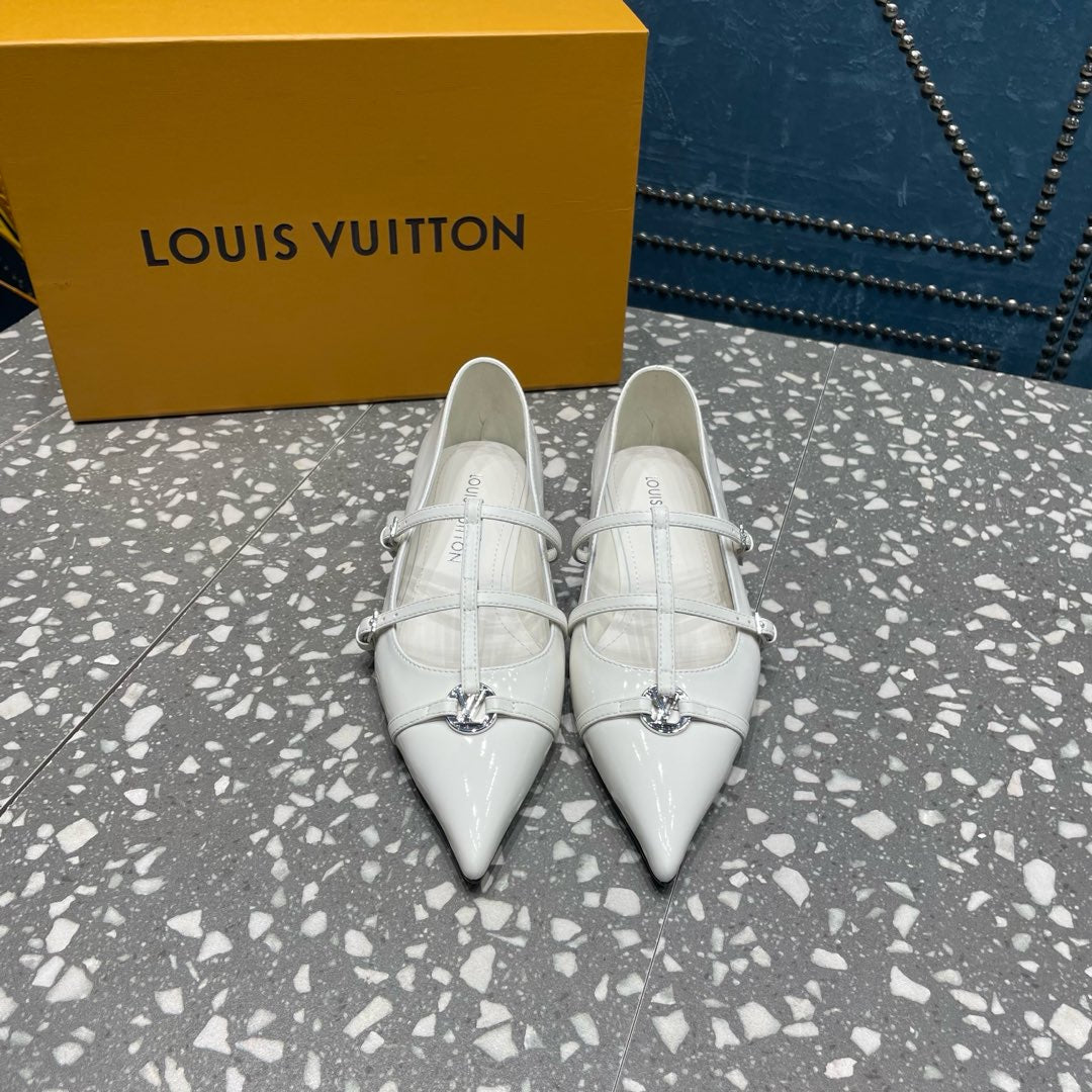 POINTED FLAT SHOES IN WHITE CALFSKIN - 35