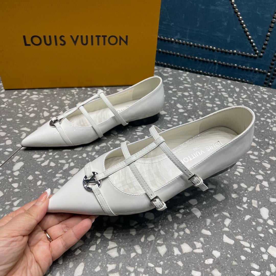 POINTED FLAT SHOES IN WHITE CALFSKIN - 35