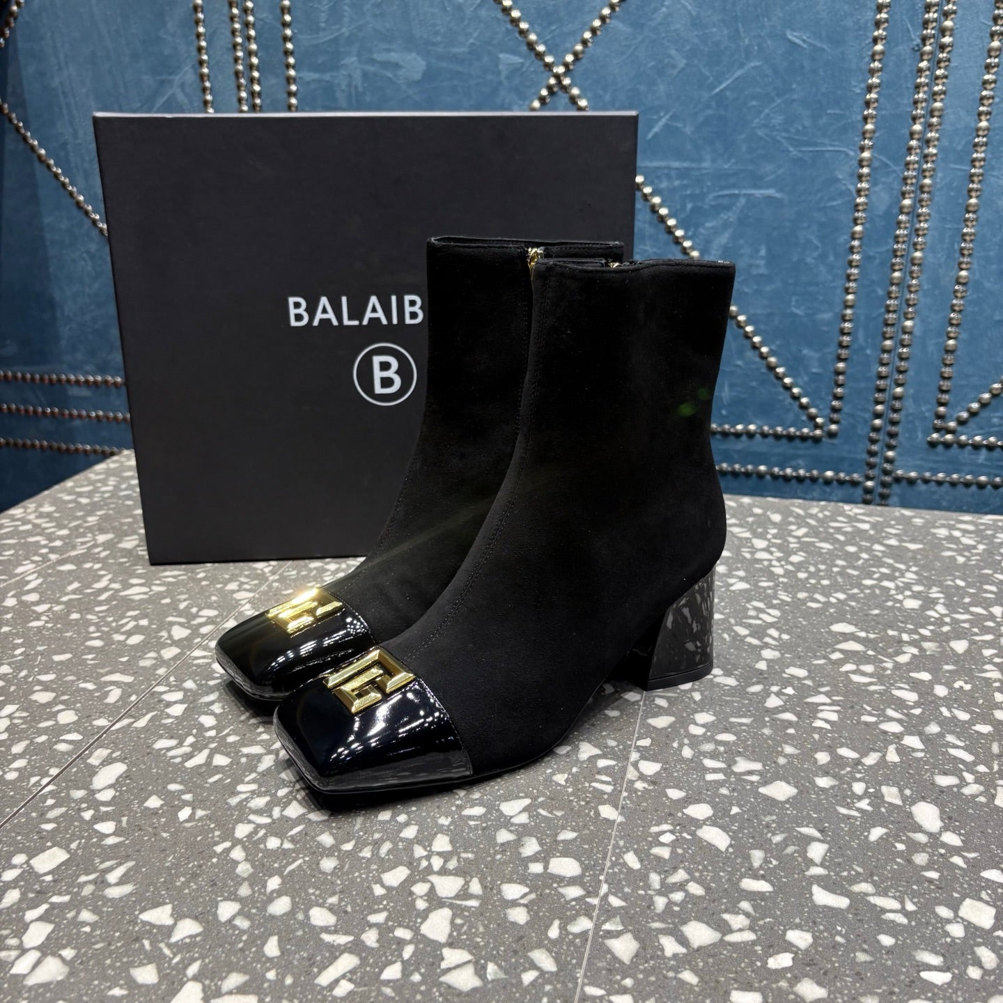 ЧОБОТИ BALMAIN 26S 65 ММ З ЧОРНОЇ ЗАМШІ ТА ТЕЛЯЧОЇ ШКІРИ