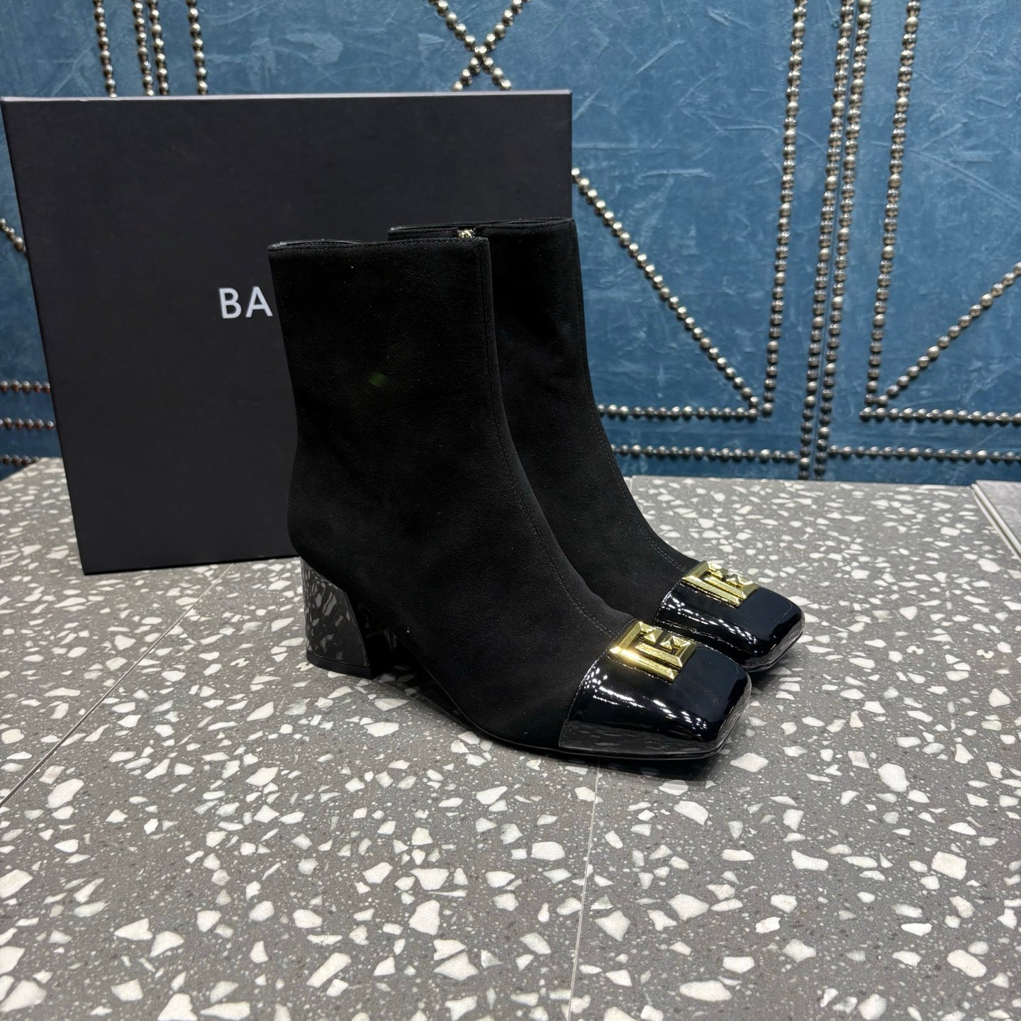 ЧОБОТИ BALMAIN 26S 65 ММ З ЧОРНОЇ ЗАМШІ ТА ТЕЛЯЧОЇ ШКІРИ