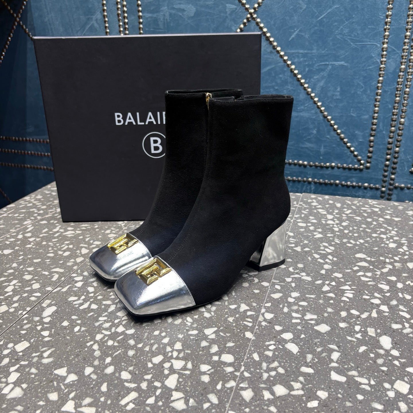 ЧЕРЕВИКИ BALMAIN 26S 65 ММ З ЧОРНОЇ ЗАМШІ ТА СРІБНОЇ ТЕЛЯЧОЇ ШКІРИ