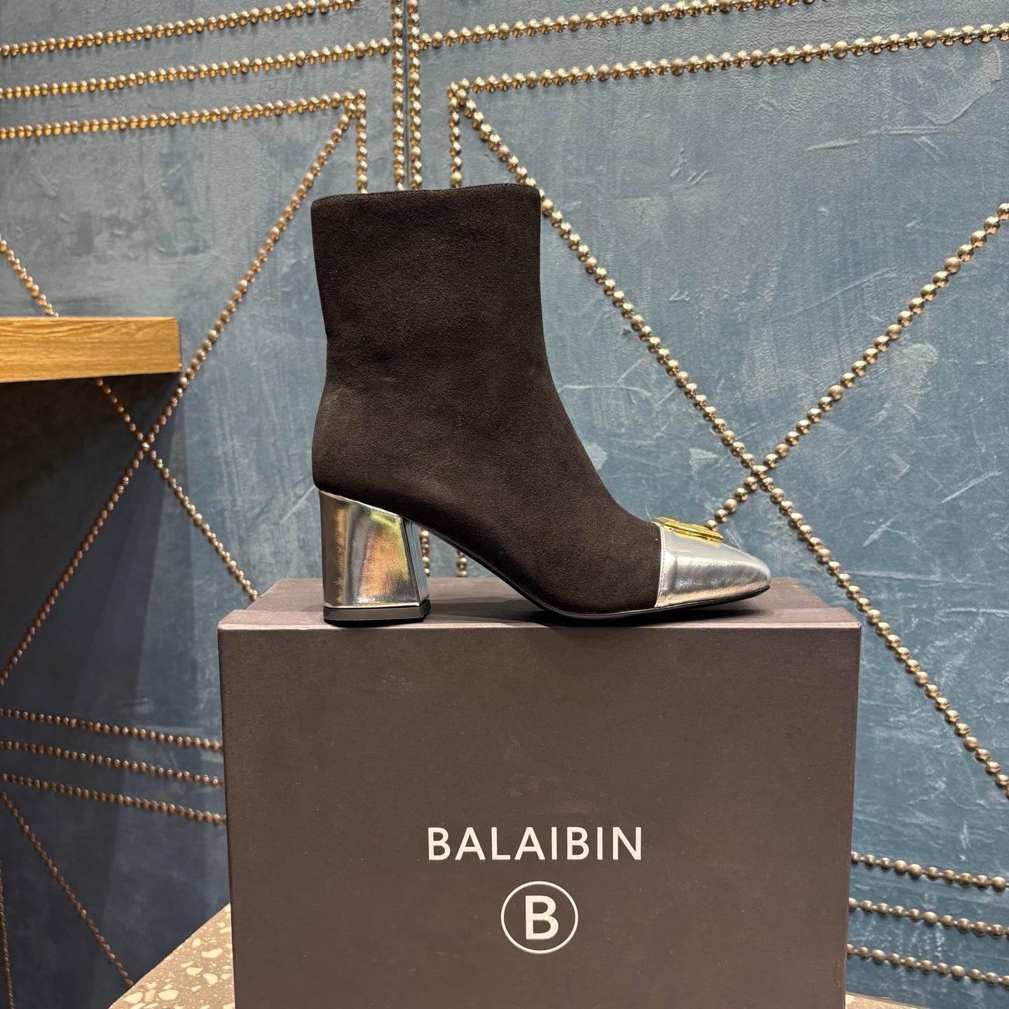 ЧЕРЕВИКИ BALMAIN 26S 65 ММ З ЧОРНОЇ ЗАМШІ ТА СРІБНОЇ ТЕЛЯЧОЇ ШКІРИ
