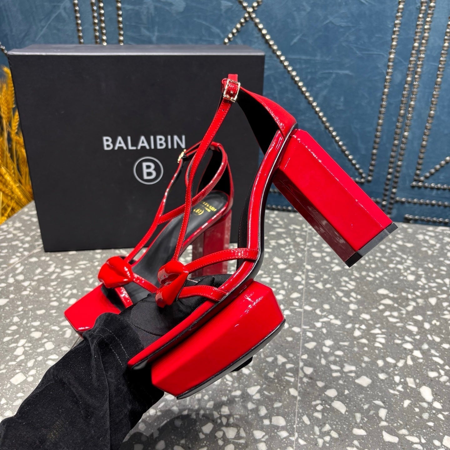 БОСОНІЖКИ BALMAIN 26S НА ВИСОКИХ ПІДБОРАХ 105 ММ З ЧЕРВОНОЇ ТЕЛЯЧОЇ ШКІРИ, СТИЛЬ 9