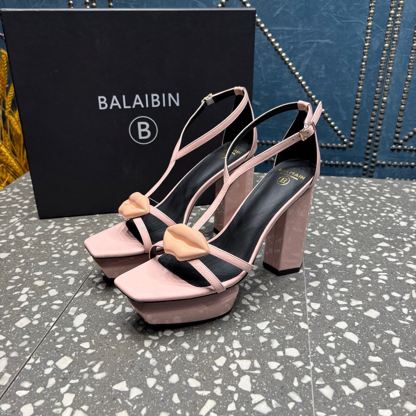 БОСОНІЖКИ BALMAIN 26S НА ВИСОКИХ ПІДБОРАХ 105 ММ ЗІ СВІТЛО-РОЖЕВОЇ ТЕЛЯЧОЇ ШКІРИ СТИЛЬ 7