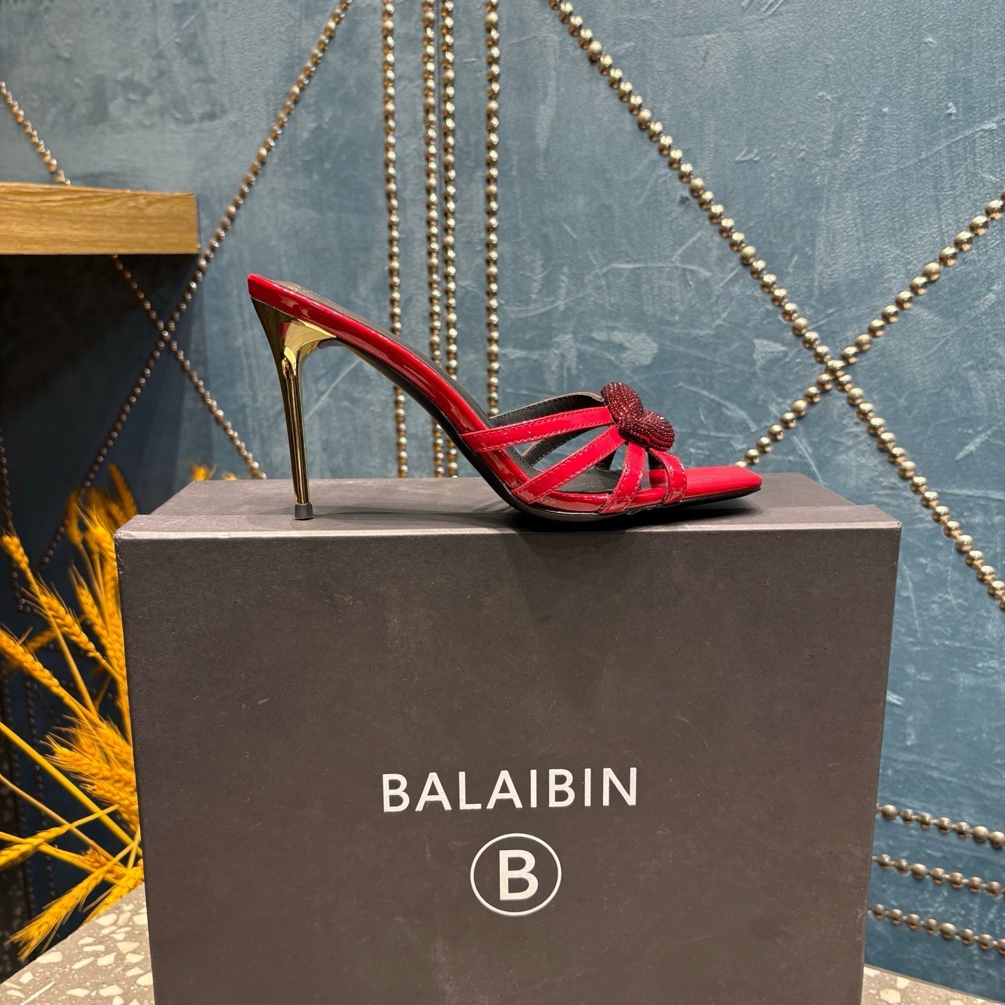 BALMAIN 26S БОСОНІЖКИ НА ВИСОКИХ ПІДБОРАХ 95 ММ З ТЕМНО-ЧЕРВОНОЇ ТЕЛЯЧОЇ ШКІРИ СТИЛЬ 4
