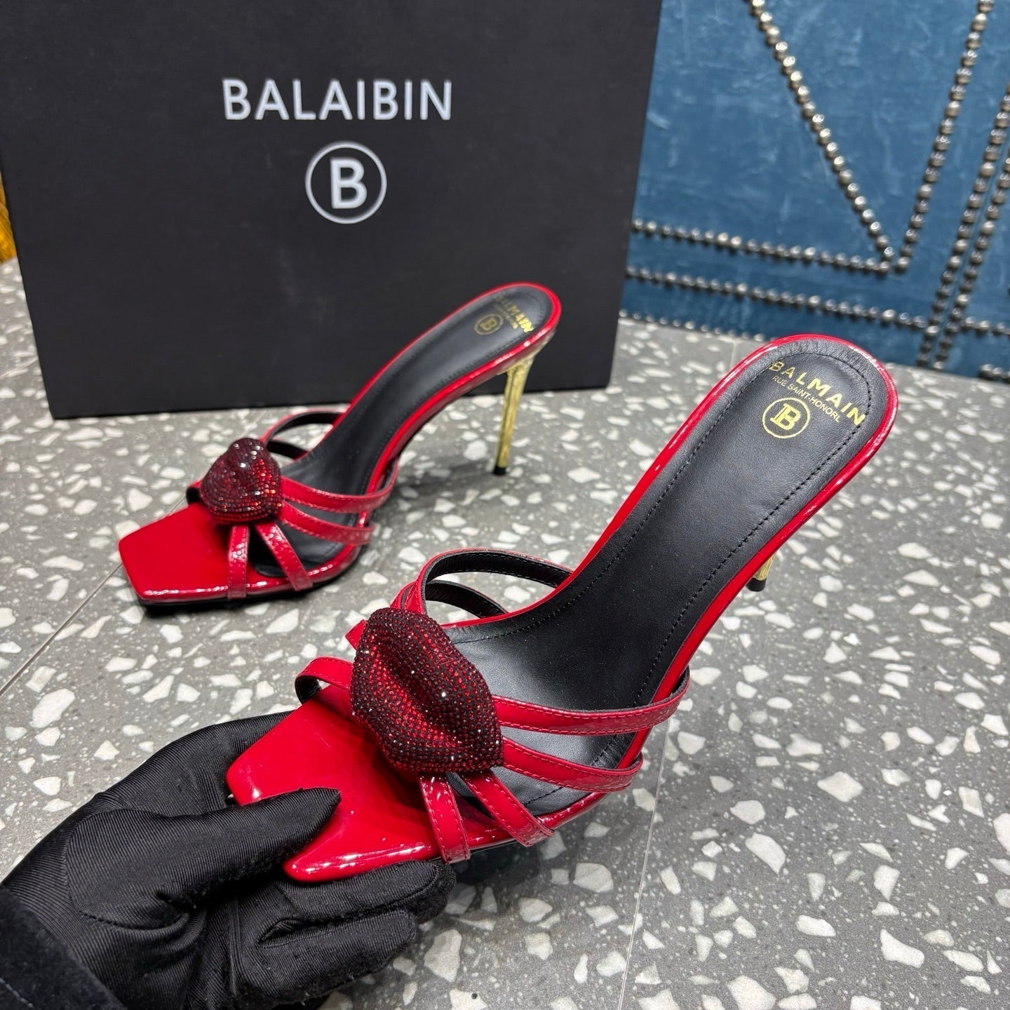 BALMAIN 26S БОСОНІЖКИ НА ВИСОКИХ ПІДБОРАХ 95 ММ З ТЕМНО-ЧЕРВОНОЇ ТЕЛЯЧОЇ ШКІРИ СТИЛЬ 4