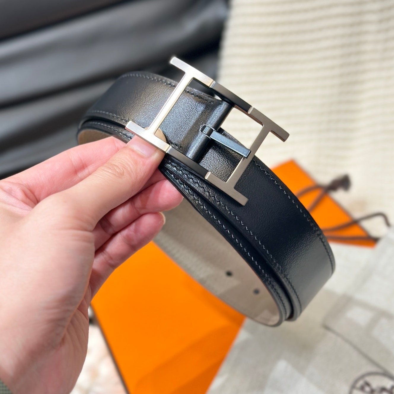 HM NEO TANDEM 32MM REVERSIBLE BELT BLACK AND TAN LEATHER SILVER BUCKLE - 30