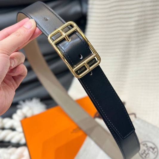 HM CAPE COD 32MM REVERSIBLE BELT BLACK AND TAN LEATHER GOLD BUCKLE - 30