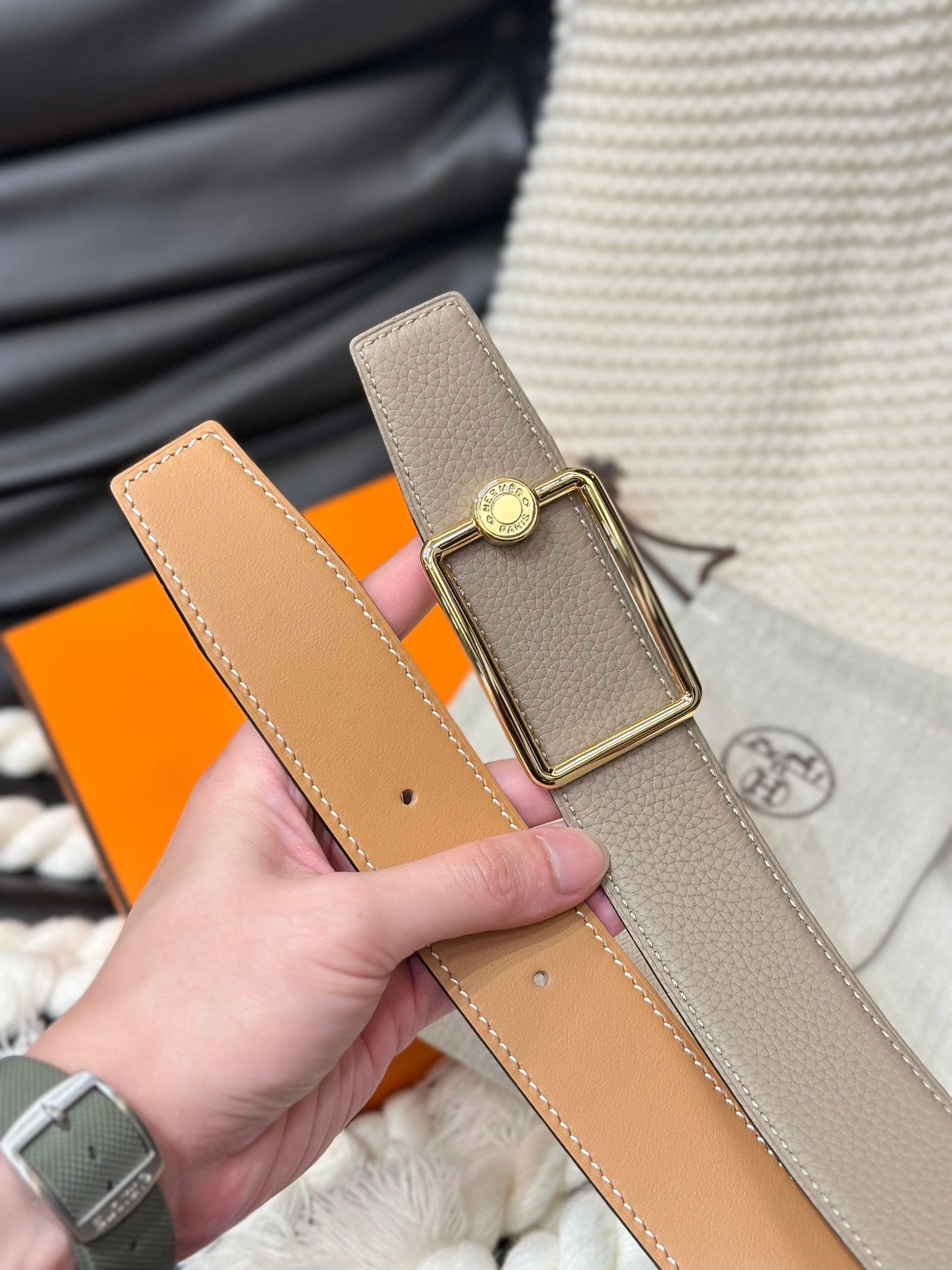 HM OSCAR BELT GOLD BUCKLE & REVERSIBLE HONEY ORANGE LEATHER STRAP 38MM - 30