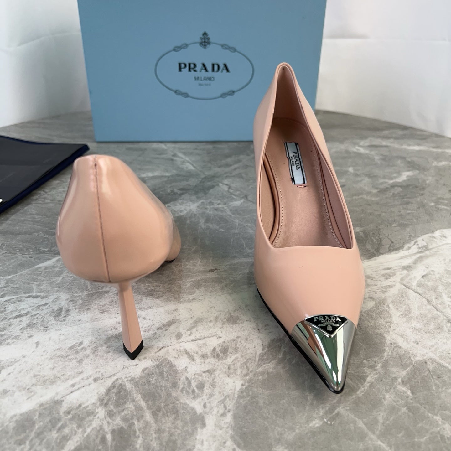 PRADA 25S METAL-CAPPED POINTED-TOE HIGH HEELS IN WARM BEIGE CALFSKIN - 34