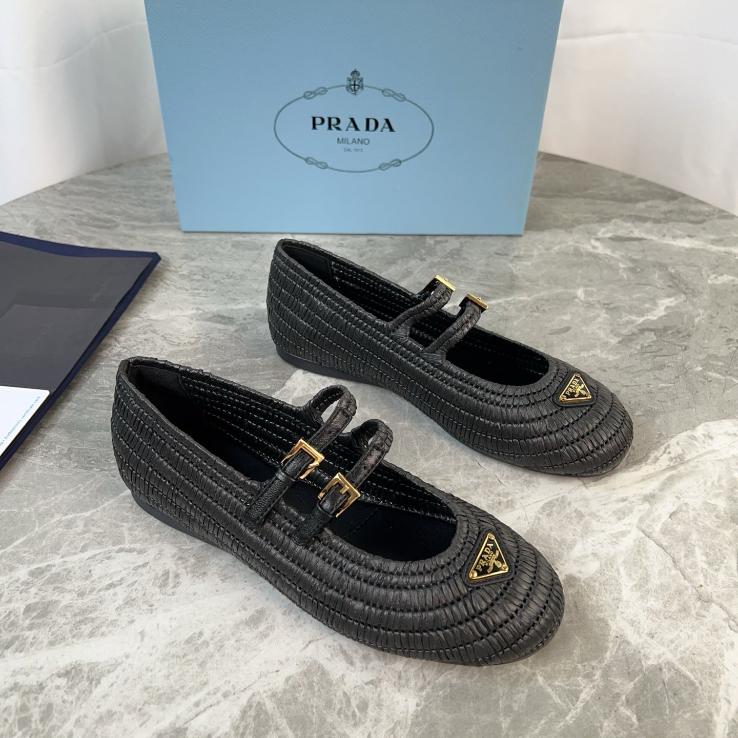 PRADA 25S BALLET FLAT IN BLACK RAFFIA AND CALFSKIN - 35