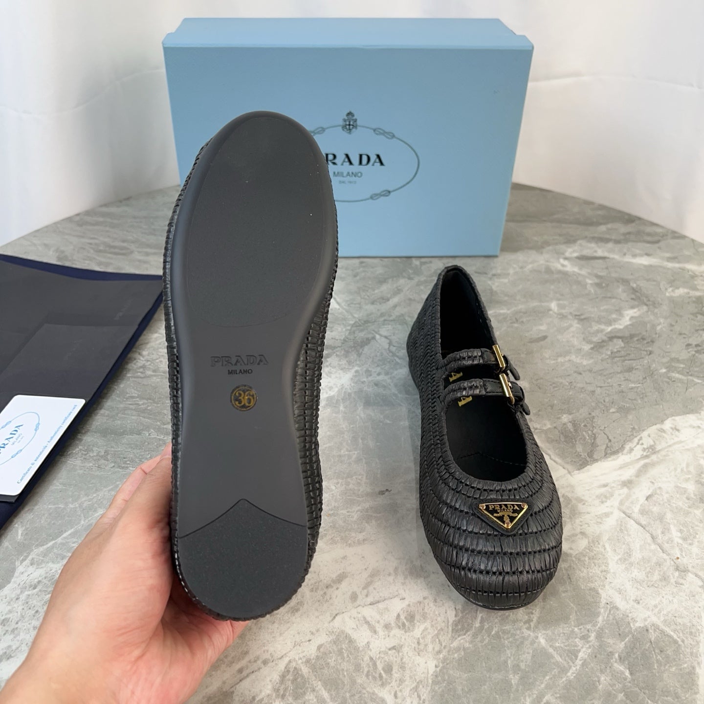 PRADA 25S BALLET FLAT IN BLACK RAFFIA AND CALFSKIN - 35