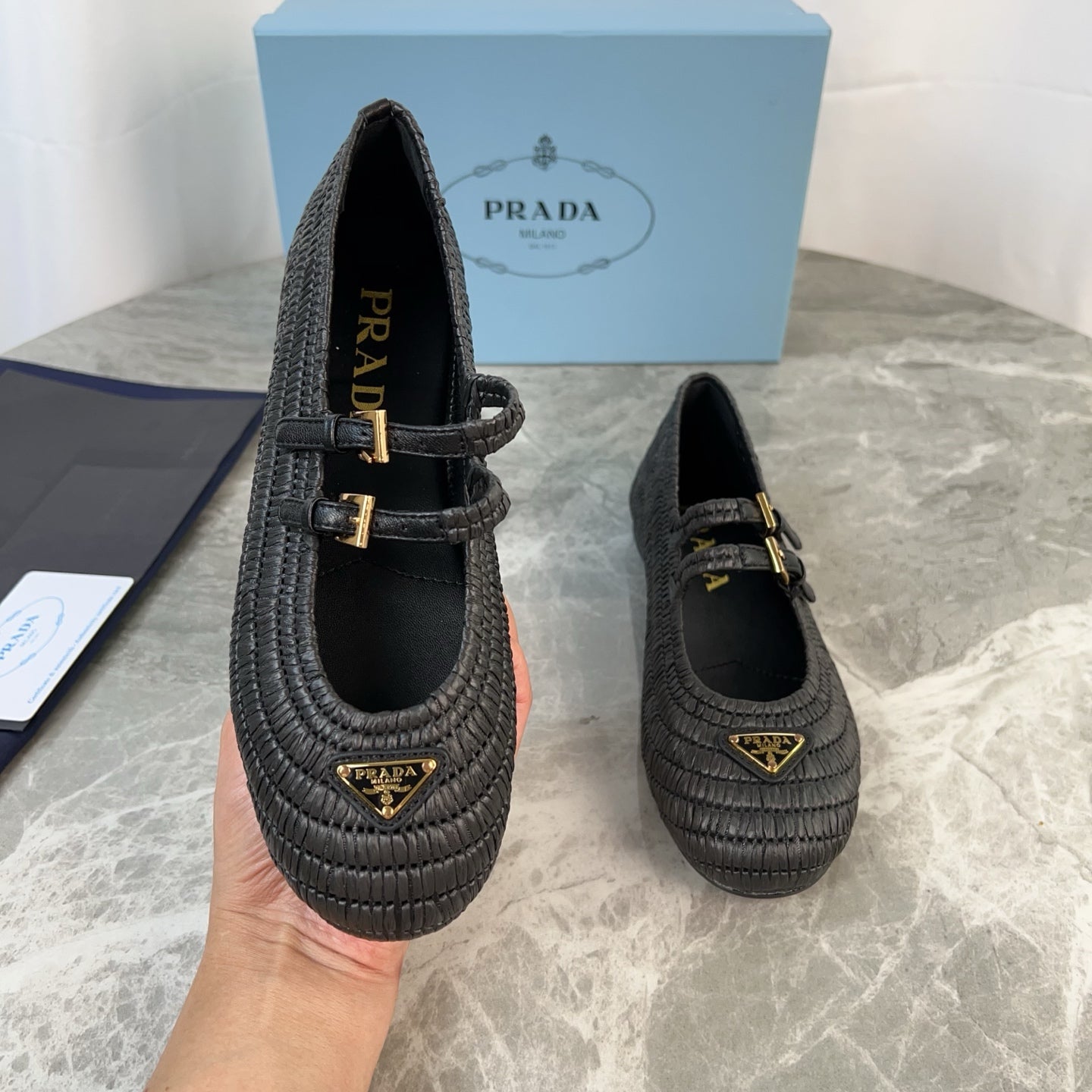 PRADA 25S BALLET FLAT IN BLACK RAFFIA AND CALFSKIN - 35